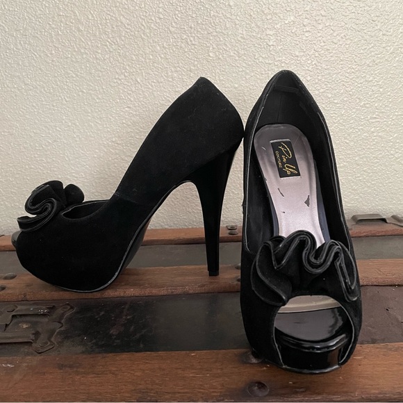 PinUp Couture Pleaser Black faux suede platform peep toe heels size 9 ~ - Picture 8 of 12